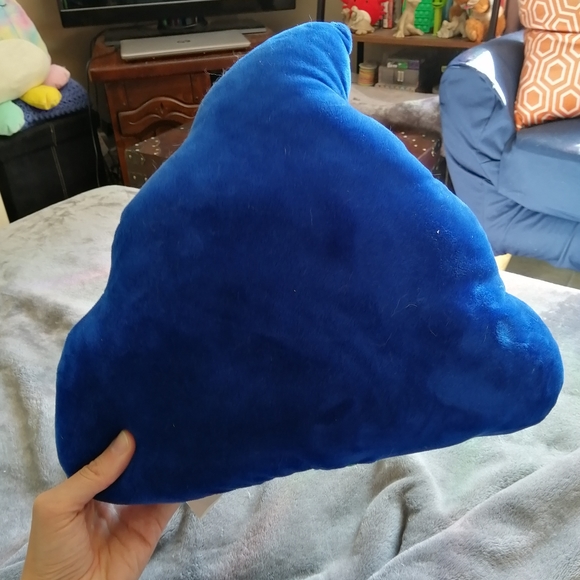 ๐ Rainbow poop emoji pillow - Picture 2 of 5
